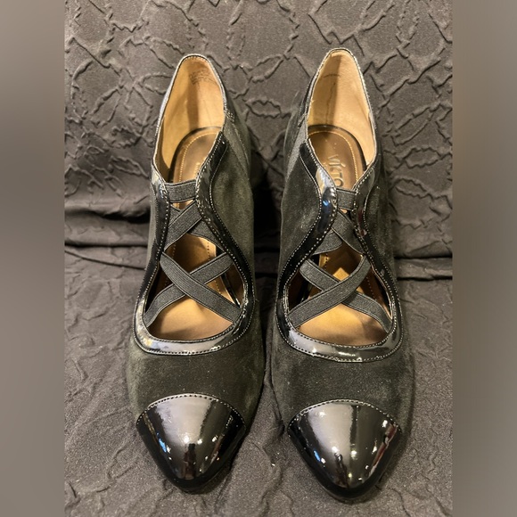 Victor Alfaro Suede Heels - Picture 1 of 4
